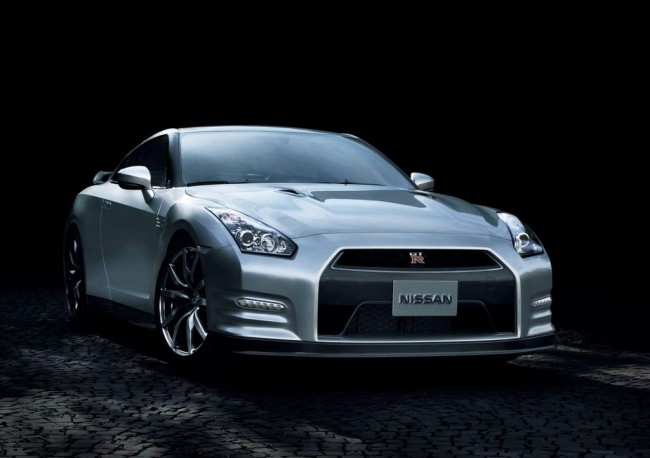 nissan-gt-r-2013